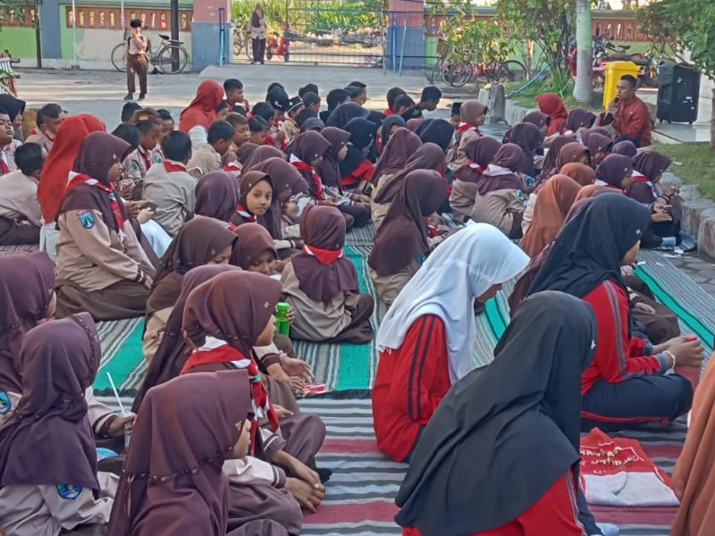 KEGIATAN PEMBACAAN SURAT YASIN DAN TAHLIL SETIAP HARI JUM'AT