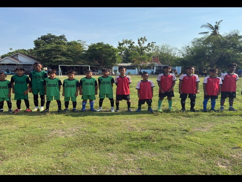 KEGIATAN LOMBA SEPAK BOLA